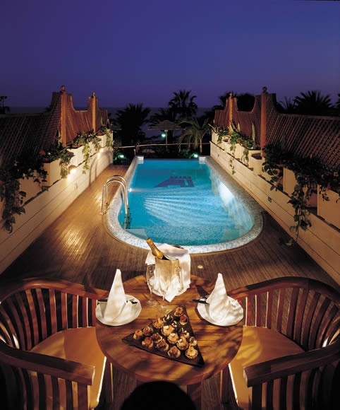 ����� Amathus Beach, ����