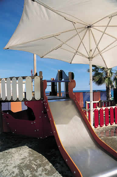 ����� Amathus Beach, ����