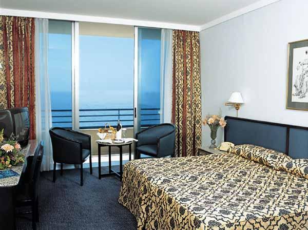 ����� Apollonia Beach, ����