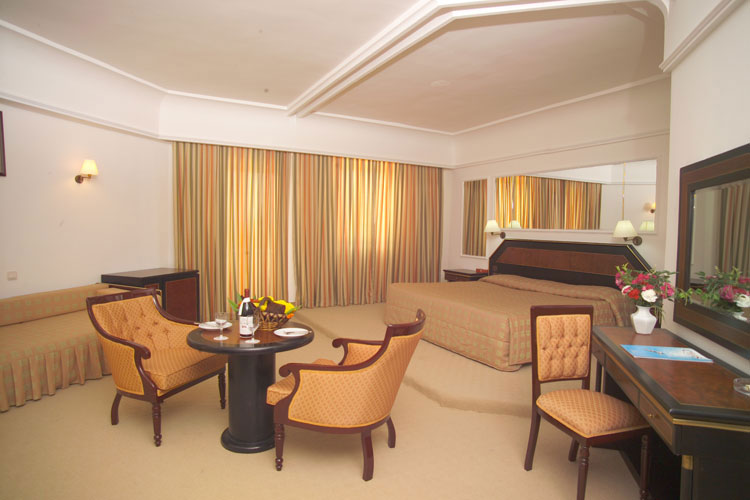 ����� Cesars Resort, ����