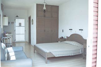 ����� Almiros Beach, ����