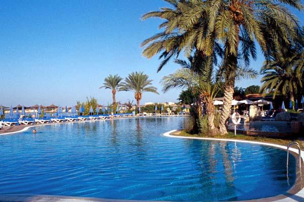 ����� Coral Beach, ����