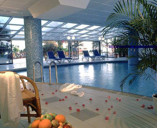 ����� Azia Beach, ����