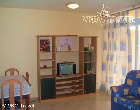 ����� Golden Pineda APT, ����