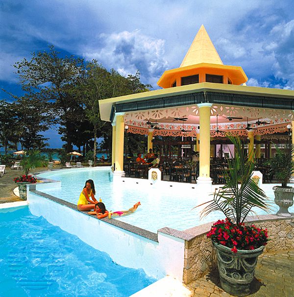 ����� Riu Tropical Bay, ����