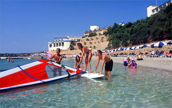 ����� Mellieha Bay, ����