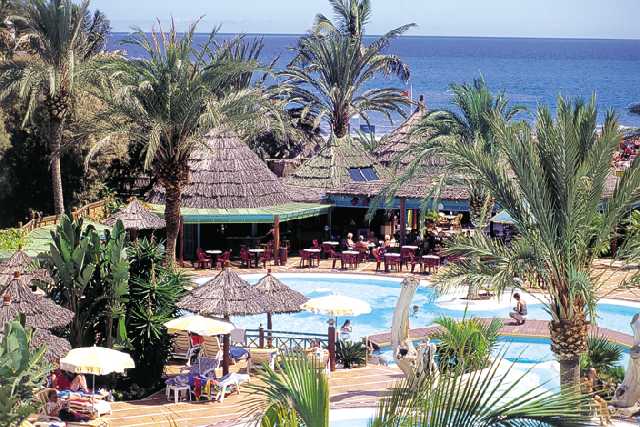 ����� Ifa Beach, ����