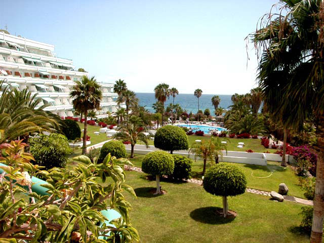 ����� Club Altamira APT, ����
