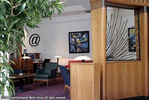 ����� Crowne Plaza Schiphol, ����