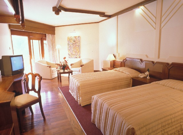 ����� Royal Palms, ����