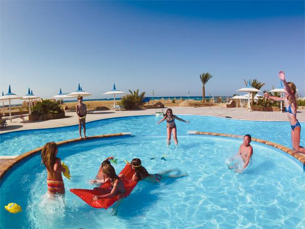 ����� Coral Beach, ����