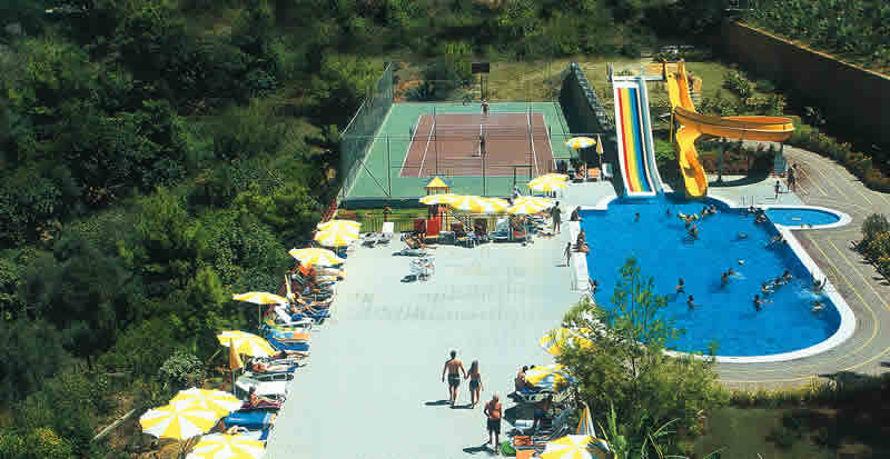 ����� Acropol Beach, ����