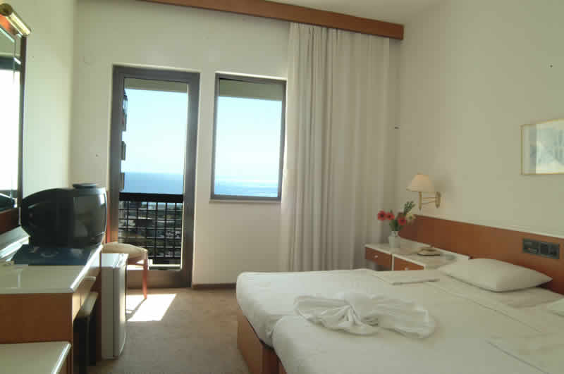 ����� Acropol Beach, ����